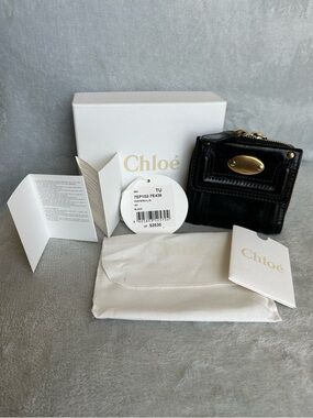 Chloé Black Leather Compact Wallet Gold Hardware Zip Full Set w/ Box Dust Bag